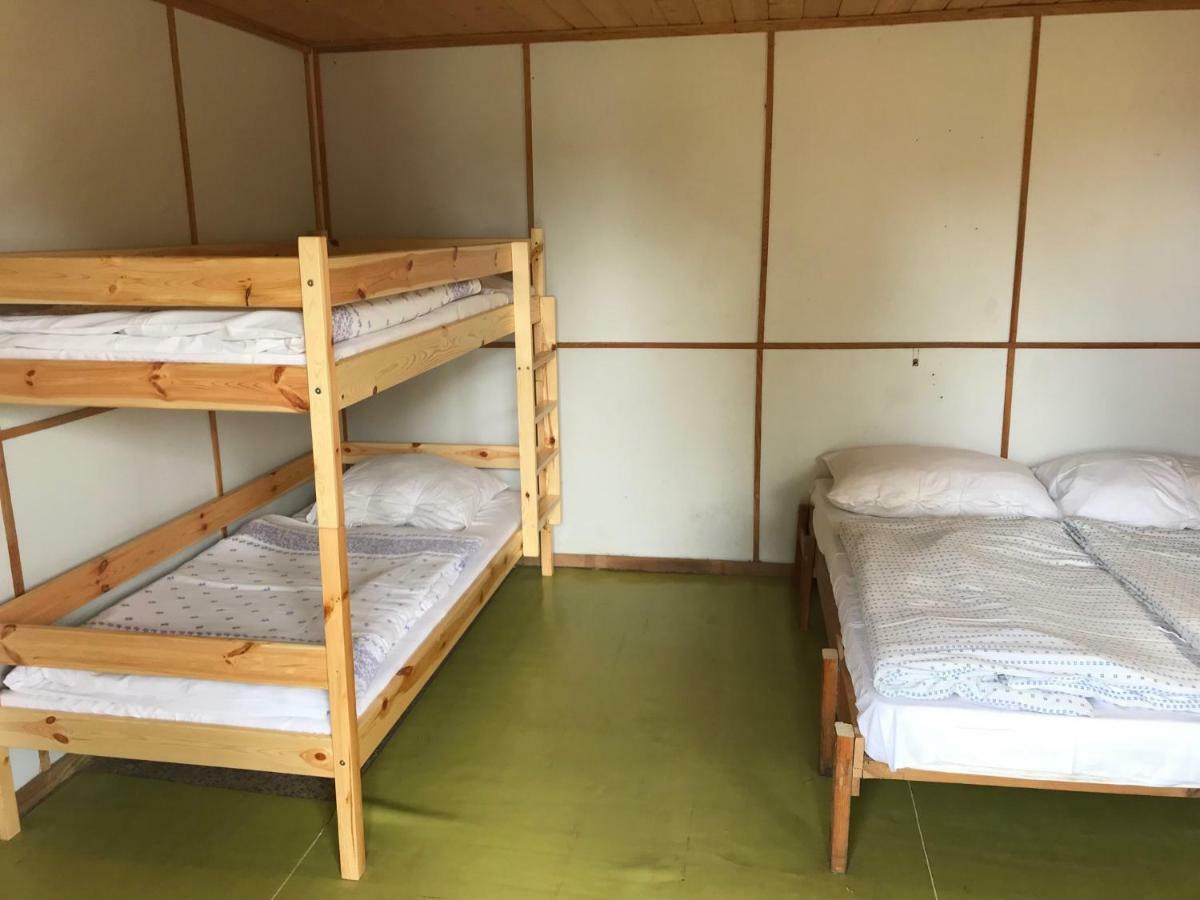 RETRO chaty u pláže Lipno Hotel Černá v Pošumaví Esterno foto